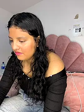 tati  22 online show from November 29, 2025, 4:51 pm