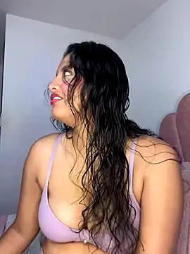 tati  22 online show from November 14, 2025, 4:54 pm