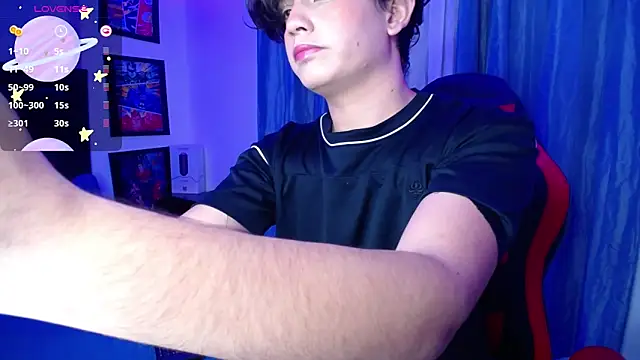 Snapshot of andyboy- chatting on February 20, 2025, 11:54 pm andyboy- online show from February 20, 2025, 11:54 pm