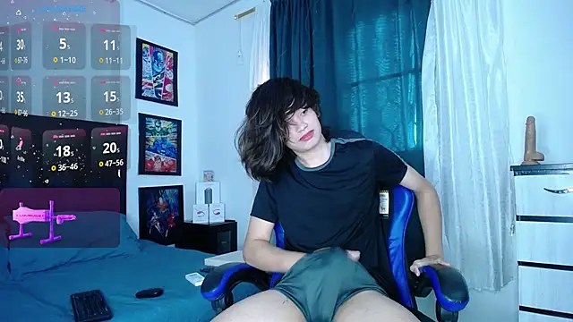 Snapshot of andyboy- chatting on July 27, 2026, 10:39 pm andyboy- online show from July 27, 2026, 10:39 pm