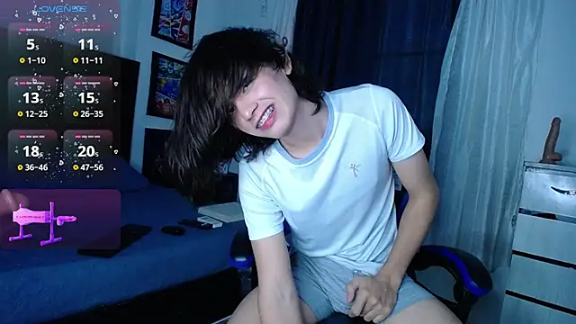 Snapshot of andyboy- chatting on July 25, 2026, 11:00 pm andyboy- online show from July 25, 2026, 11:00 pm