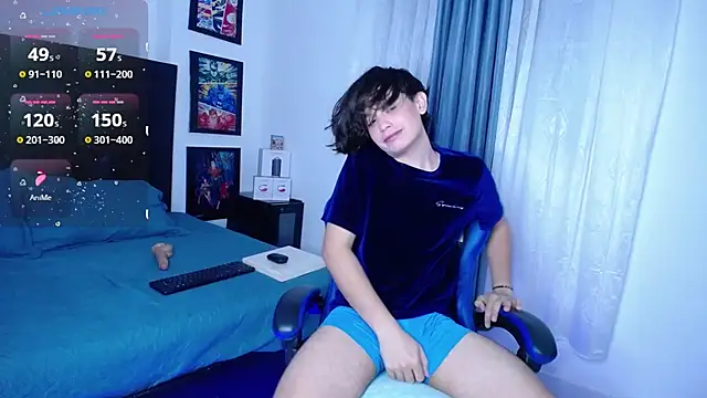 Snapshot of andyboy- chatting on November 10, 2025, 11:32 pm andyboy- online show from November 10, 2025, 11:32 pm