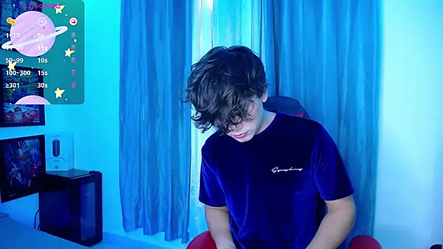 Snapshot of andyboy- chatting on February 21, 2025, 10:15 pm andyboy- online show from February 21, 2025, 10:15 pm