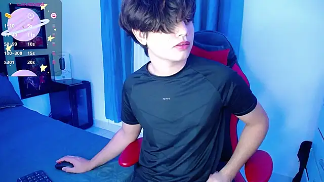 Snapshot of andyboy- chatting on March 6, 2025, 12:43 am andyboy- online show from March 6, 2025, 12:43 am