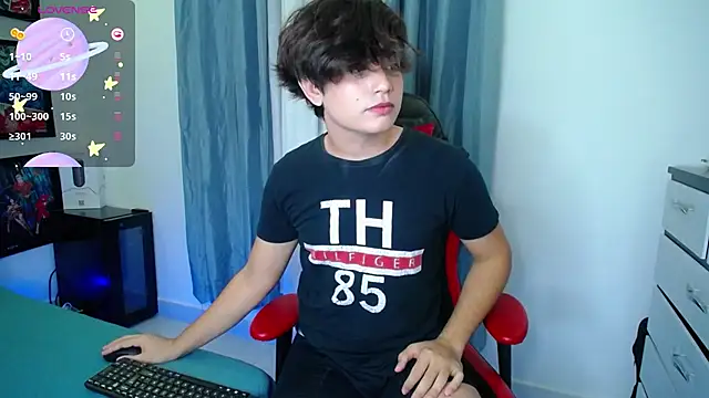 Snapshot of andyboy- chatting on February 25, 2025, 2:25 am andyboy- online show from February 25, 2025, 2:25 am