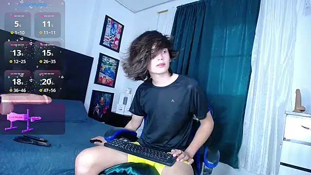 Snapshot of andyboy- chatting on July 13, 2026, 10:53 pm andyboy- online show from July 13, 2026, 10:53 pm