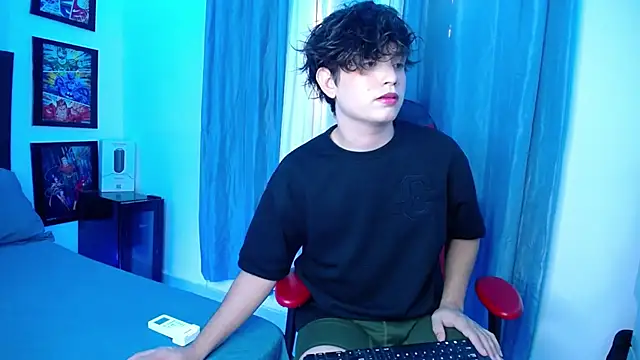 Snapshot of andyboy- chatting on February 10, 2025, 10:09 pm andyboy- online show from February 10, 2025, 10:09 pm