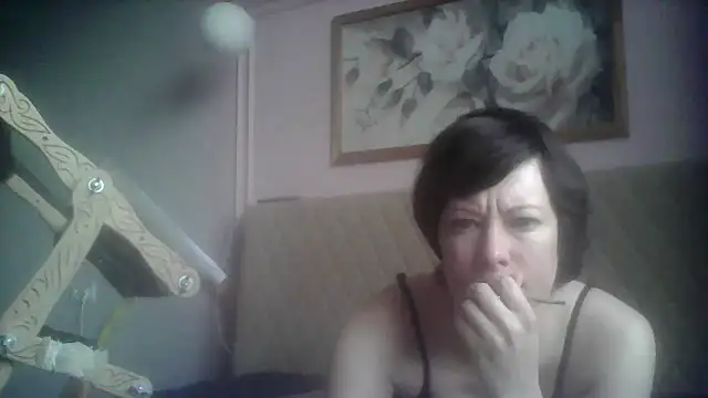 SunElizabeth online show from June 5, 2026, 1:32 am