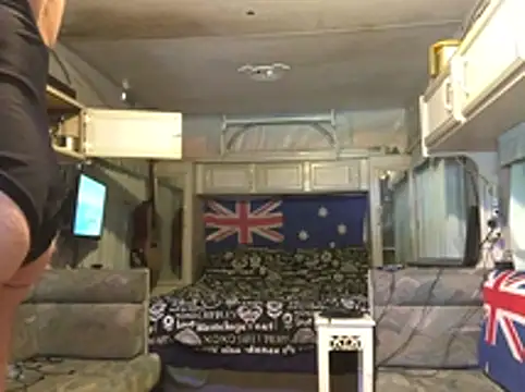madaussiehere online show from July 15, 2026, 2:40 am