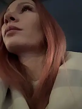 LavenderHot online show from February 3, 2026, 2:32 am