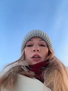 LavenderHot online show from February 27, 2026, 2:12 am