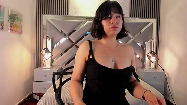 Snapshot of _julietta chatting on March 19, 2025, 12:34 pm julietta online show from March 19, 2025, 12:34 pm