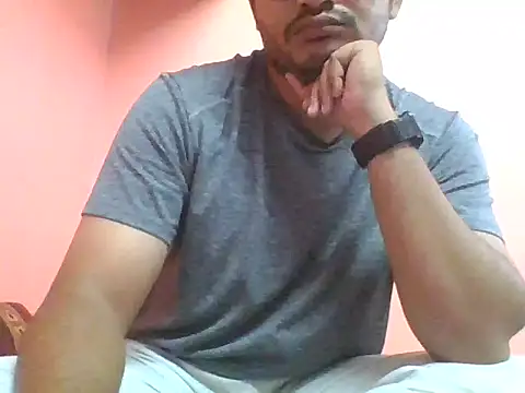 Snapshot of naughtymike0007 chatting on October 16, 2025, 3:37 am naughtymike0007 online show from October 16, 2025, 3:37 am