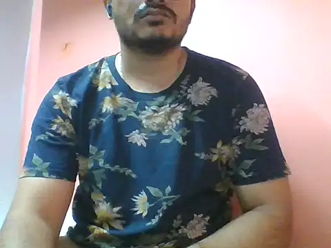 Snapshot of naughtymike0007 chatting on September 23, 2025, 5:42 pm naughtymike0007 online show from September 23, 2025, 5:42 pm