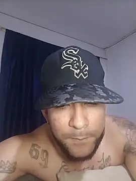 Snapshot of sexjim01 chatting on June 19, 2026, 5:02 am sexjim01 online show from June 19, 2026, 5:02 am