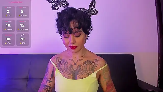 Miiel rosa online show from October 24, 2025, 11:42 am