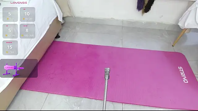 Alessiiaa  online show from March 9, 2025, 12:53 pm