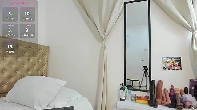 Alessiiaa  online show from September 16, 2025, 9:16 pm