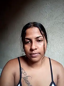 Giselabrunette25 online show from November 27, 2025, 3:34 pm