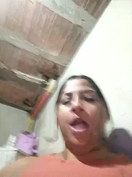 Giselabrunette25 online show from March 27, 2026, 3:15 am