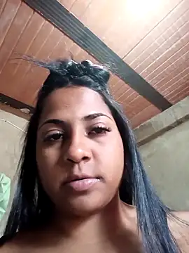 Giselabrunette25 online show from April 28, 2026, 5:50 pm