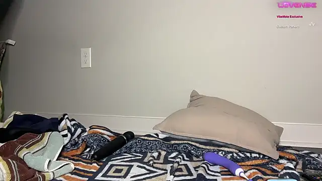 yummyrina online show from February 19, 2025, 1:06 pm