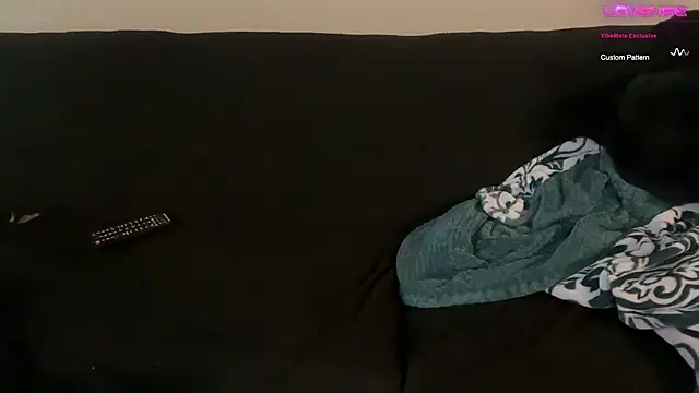 yummyrina online show from February 19, 2025, 4:22 pm