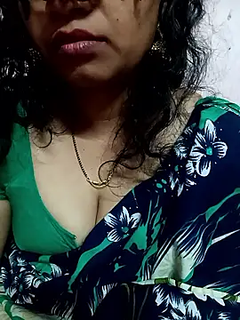 Snapshot of Hotanita99 chatting on January 11, 2026, 6:31 am Hotanita99 online show from January 11, 2026, 6:31 am