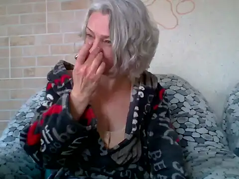 Lorie Carrie online show from April 16, 2026, 10:05 am