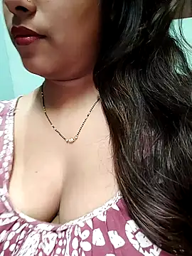 sexyindi couple online show from March 9, 2025, 1:48 pm