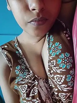sexyindi couple online show from May 25, 2026, 8:24 am