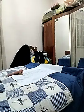 Snapshot of Lucia8600 chatting on February 15, 2025, 9:06 pm Lucia8600 online show from February 15, 2025, 9:06 pm