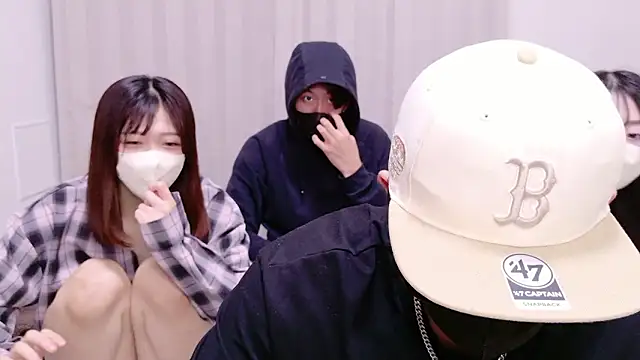 Snapshot of Musabetsu-Ikaseya chatting on November 9, 2025, 8:51 am Musabetsu-Ikaseya online show from November 9, 2025, 8:51 am