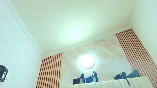 Naughty Kittenm online show from October 24, 2025, 11:31 am