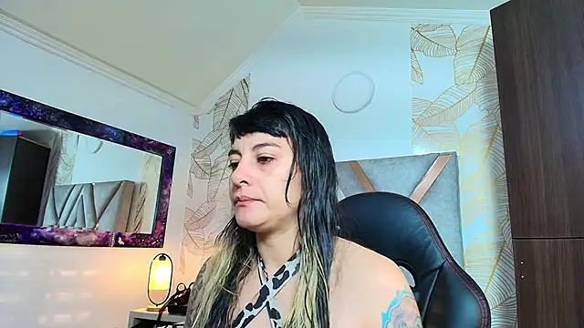 Naughty Kittenm online show from February 27, 2026, 11:43 am