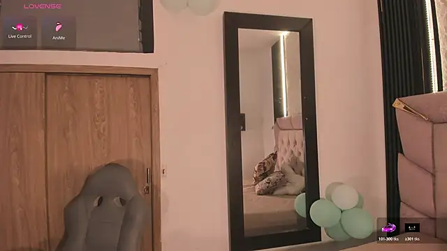 laurem-paulette online show from February 20, 2026, 7:05 pm