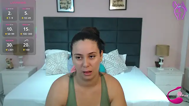 MadisonJenner online show from October 3, 2025, 11:12 am