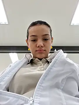 Snapshot of Angela_hank2 chatting on September 27, 2025, 3:18 pm Angela hank2 online show from September 27, 2025, 3:18 pm