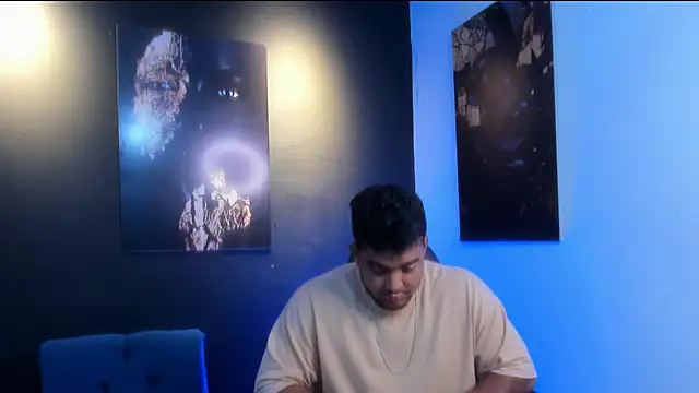 Big furry bear13 online show from October 30, 2025, 5:06 am