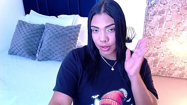 Snapshot of angela_santana_ chatting on October 7, 2025, 6:53 pm angela santana online show from October 7, 2025, 6:53 pm