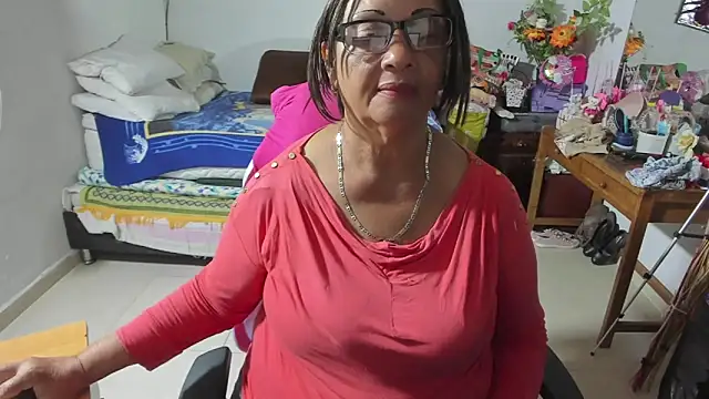 Mrs mommy  online show from September 19, 2025, 11:20 pm