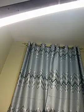 Snapshot of Linahlove chatting on September 19, 2025, 8:24 pm Linahlove online show from September 19, 2025, 8:24 pm