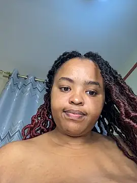 Snapshot of Linahlove chatting on November 14, 2025, 6:33 pm Linahlove online show from November 14, 2025, 6:33 pm