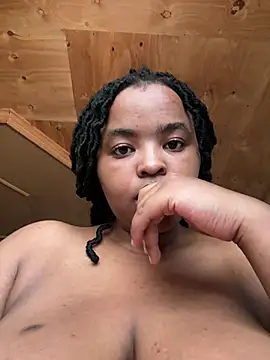 Snapshot of Linahlove chatting on March 12, 2025, 10:48 am Linahlove online show from March 12, 2025, 10:48 am