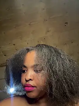 Snapshot of Linahlove chatting on March 22, 2025, 8:15 pm Linahlove online show from March 22, 2025, 8:15 pm