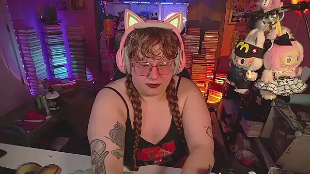 Snapshot of FatVeronica chatting on July 31, 2026, 6:38 pm FatVeronica online show from July 31, 2026, 6:38 pm