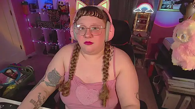 FatVeronica online show from February 14, 2026, 2:17 pm
