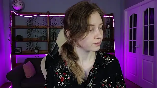 Ksuhesa online show from February 20, 2026, 1:02 am