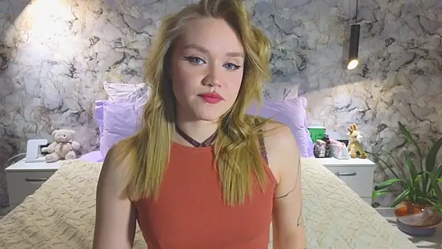 Snapshot of Aurora_Golden1 chatting on November 28, 2025, 5:13 pm Aurora Golden1 online show from November 28, 2025, 5:13 pm