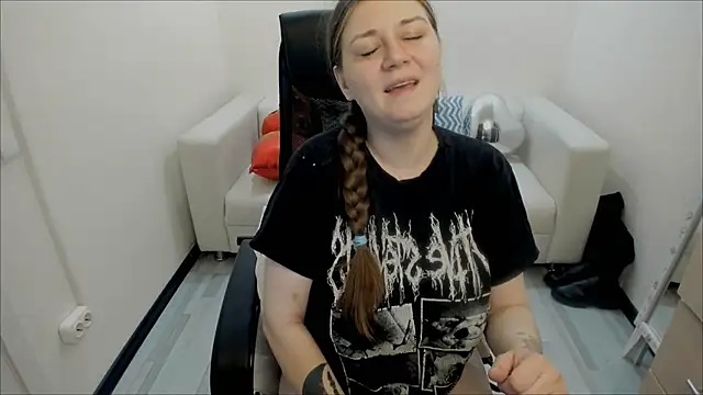 Snapshot of AlisaBacker chatting on February 21, 2025, 1:22 am AlisaBacker online show from February 21, 2025, 1:22 am